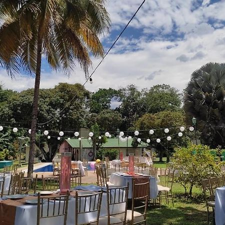 Hotel Playa By Marbar Hoteles Villeta Esterno foto