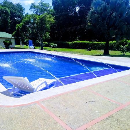Hotel Playa By Marbar Hoteles Villeta Esterno foto