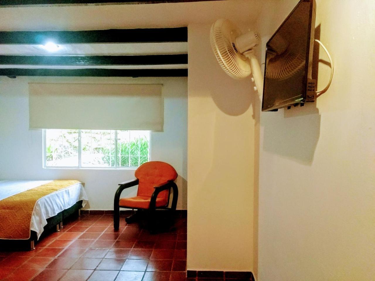 Hotel Playa By Marbar Hoteles Villeta Esterno foto