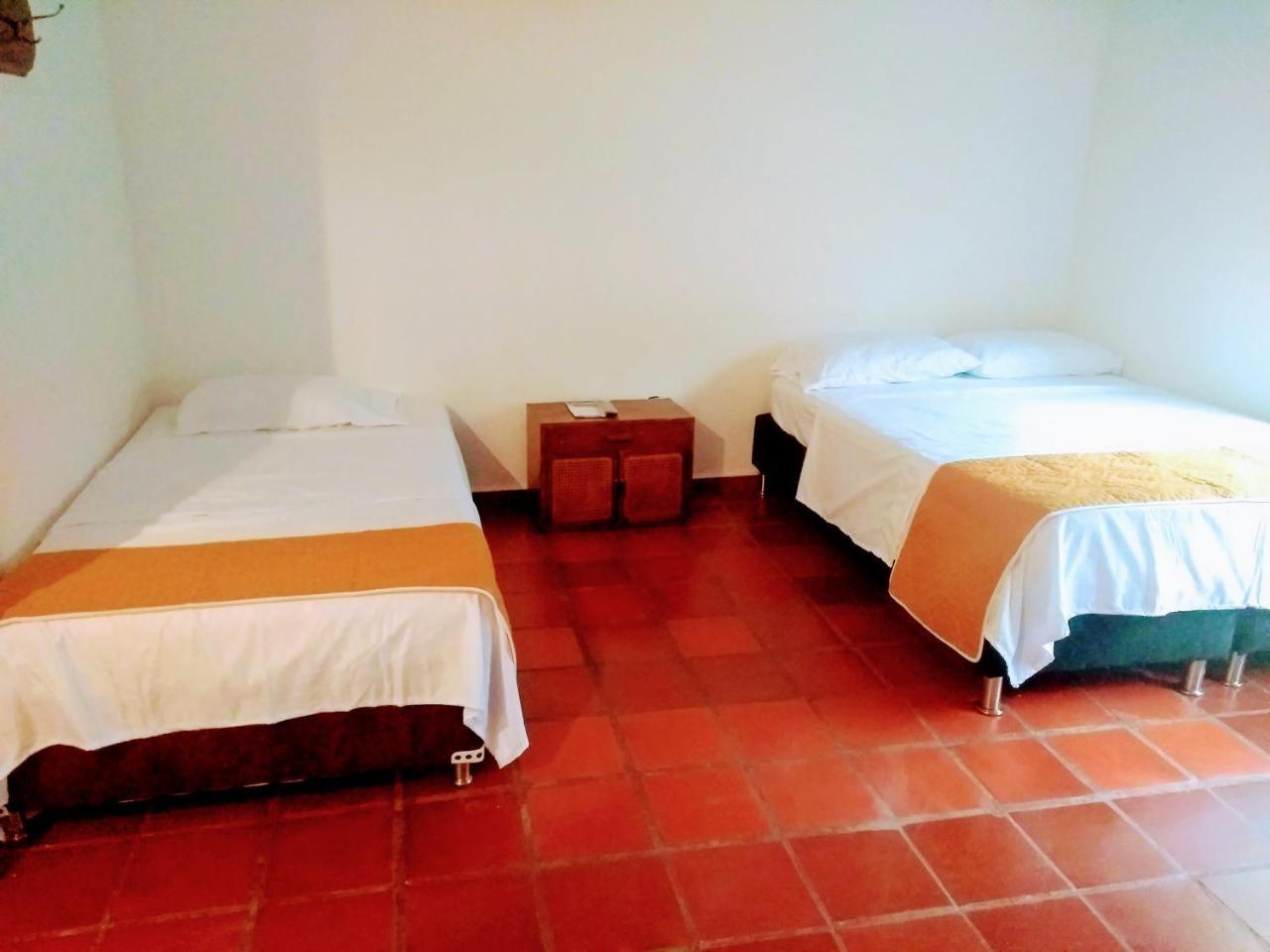 Hotel Playa By Marbar Hoteles Villeta Esterno foto