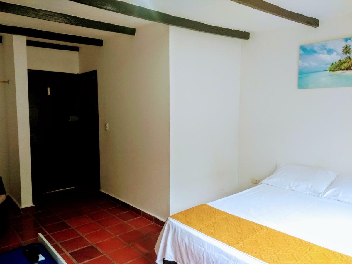 Hotel Playa By Marbar Hoteles Villeta Esterno foto